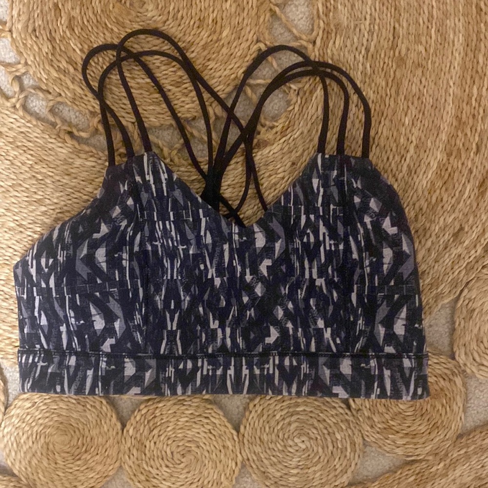 Titika cross back sports bra